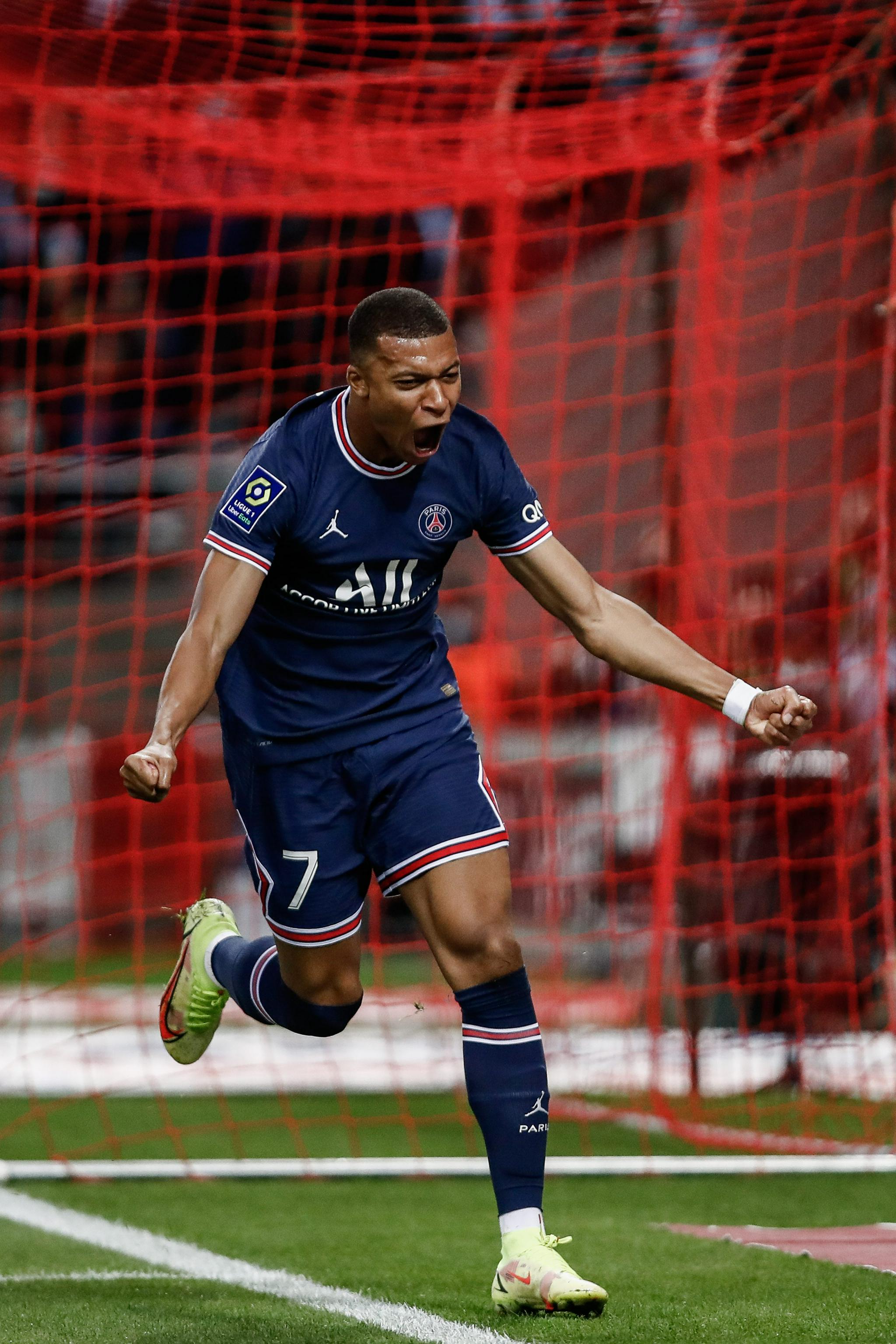 罗尔费斯：瓜帅深刻影响了欧洲众多俱乐部，怎么称赞都不为过（罗尔费斯：瓜帅对欧洲诸多俱乐部影响深远，任何赞美都不过分）