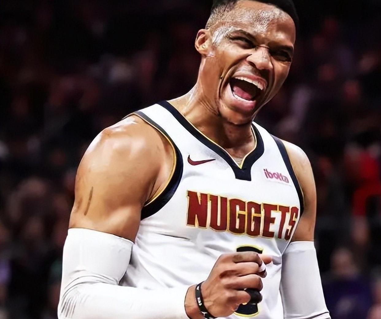 TA：萨拉赫类似C罗曼联最后时光，巨星都难接受地位被削弱（TA：萨拉赫处境仿C罗曼联末期，巨星普遍难以接受地位下滑）