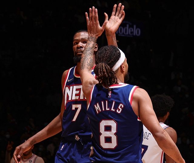 中超球队阵容分析：武汉三镇近期变化,（中超观察：武汉三镇阵容近况解析）