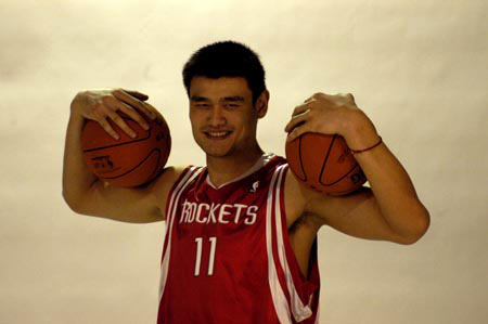 东亚杯迎熟悉的荣誉之战!数据示中国男足赢球（东亚杯再现荣誉之战，数据看好国足告捷）