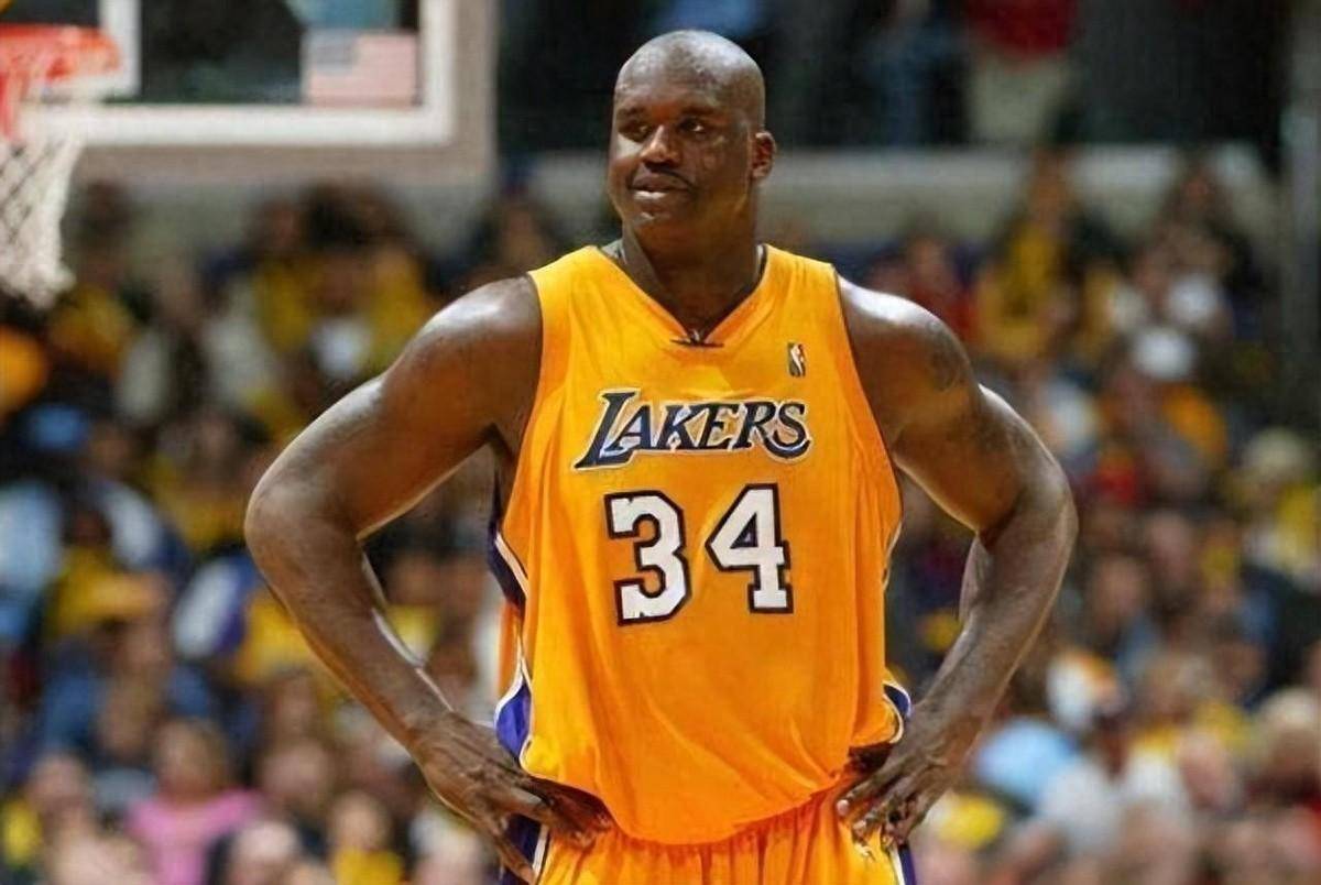 皇社81岁股东：扬赫尔还没我健壮；4000多万就买仨看医务室的（皇社81岁股东炮轰：我比扬赫尔还结实，砸四千余万只买来三名医务室常客）