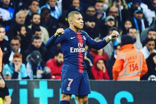 火箭115-113快船 球员评价：阿门满分，6人及格，2人低迷（火箭115-113险胜快船｜球员打分：阿门满分，6人合格，2人低迷）