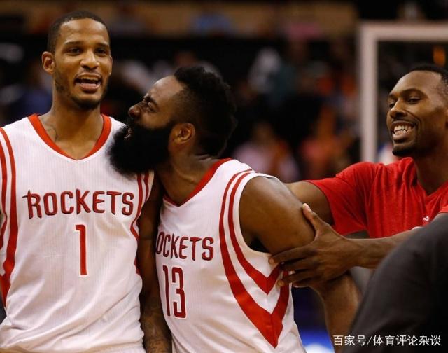 C罗：国家队没有谁是不可撼动的；球迷嘘我会帮我队友减轻压力（C罗：国家队没有绝对核心；嘘声冲我来，我替队友扛压力）