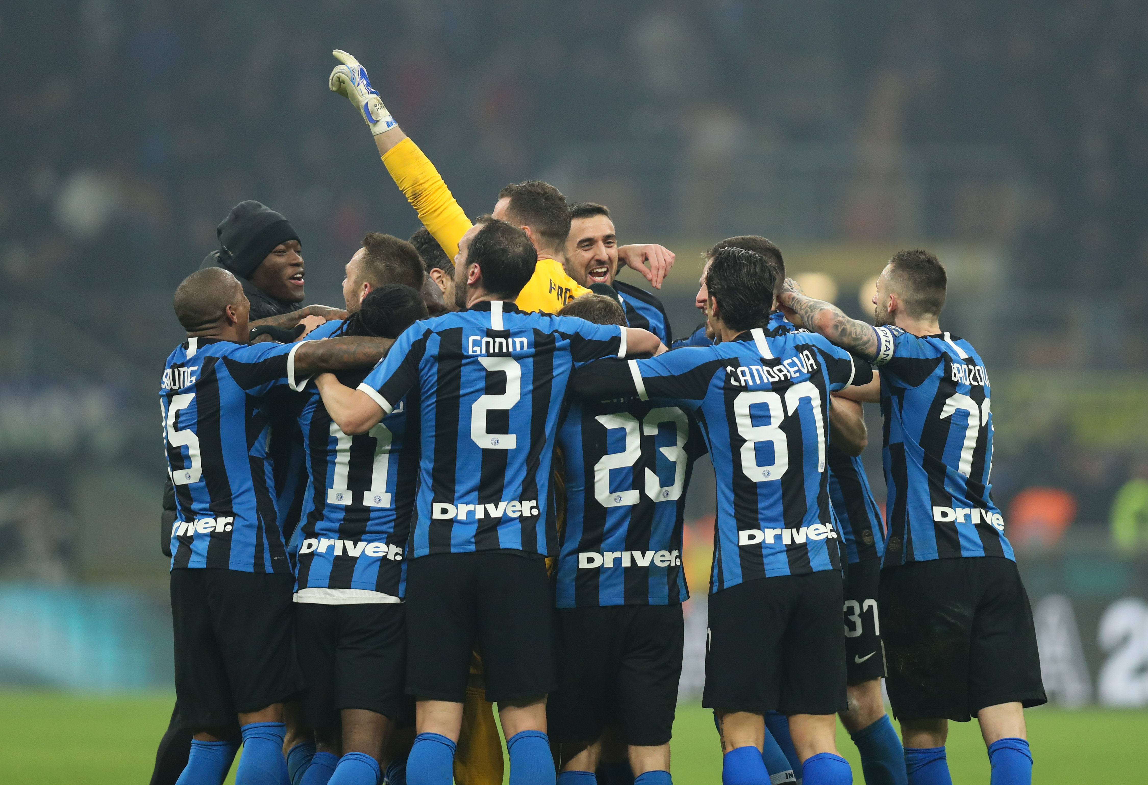 前药厂高层：拜仁仍是衡量一切的标杆；卡尔可到世界杯体验下（勒沃库森前高层：拜仁仍是行业标杆，建议卡尔赴世界杯取经）