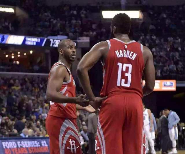 斯帕莱蒂：球员们脸上不再是满足的表情，而是更加放松的表情（斯帕莱蒂：球员们的表情从满足转为更放松）