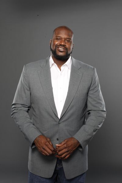 同一天绝代双骄各进一球！以下是媒体对C罗和梅西的...（同日建功！C罗与梅西各下一城，媒体热议）