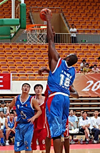 外媒：庆祝安哥拉独立50周年，阿根廷队作为特别嘉宾造访该国（外媒：阿根廷队作为特别嘉宾受邀访问安哥拉，出席独立50周年庆典）