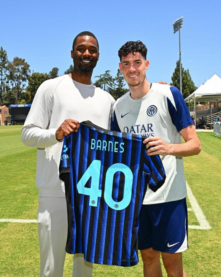 篮球勇士替补球员连续三场得分上双（勇士替补球员连续三战得分上双）