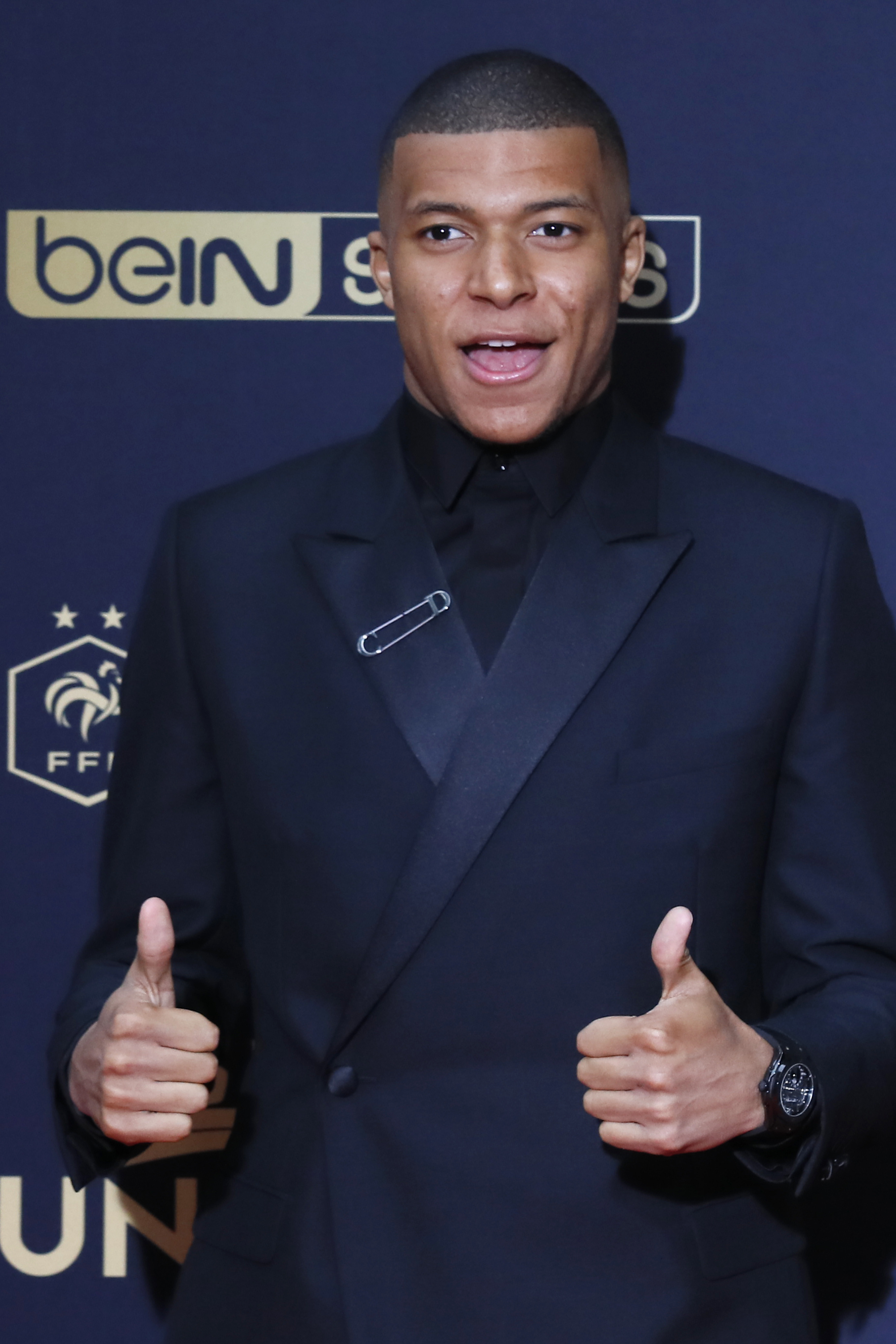 申花1-3输球，柔佛新山近两个赛季亚冠对中超球队保持不败（申花1-3告负，柔佛新山连续两季亚冠对中超队不败）