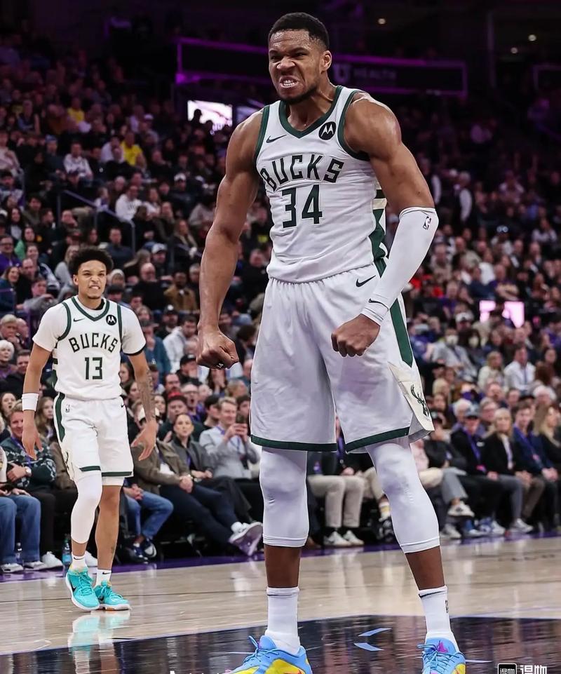 德转列中卫身价榜：库巴西8000万欧居首，萨利巴第二（德转中卫身价榜更新：库巴西8000万欧领跑，萨利巴位居第二）