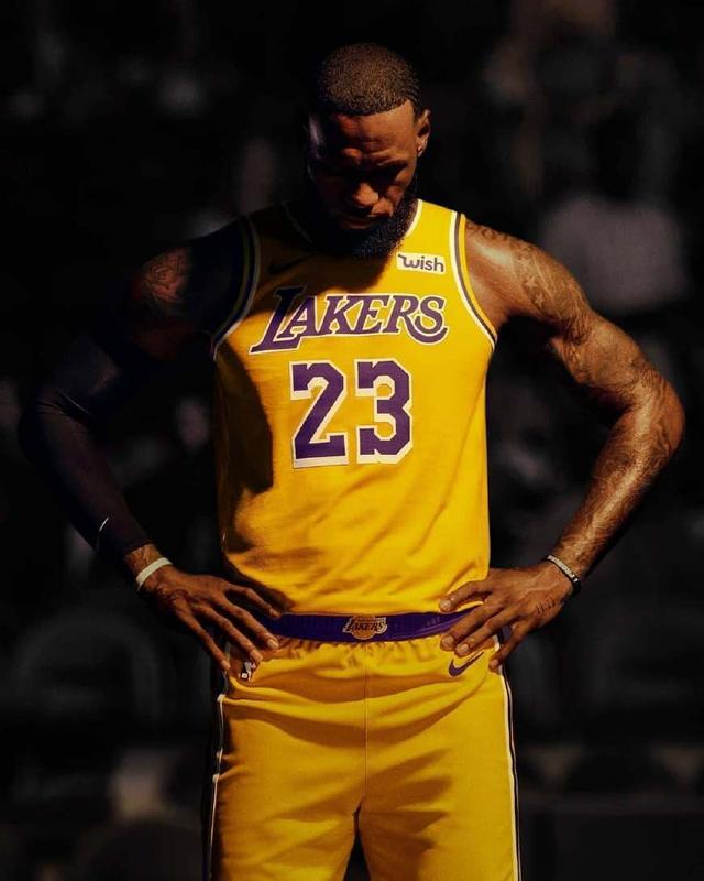 路易斯-苏亚雷斯：踢拜仁我们表现出色；巴黎也非常难对付（路易斯-苏亚雷斯：战拜仁表现上佳，巴黎同样难缠）