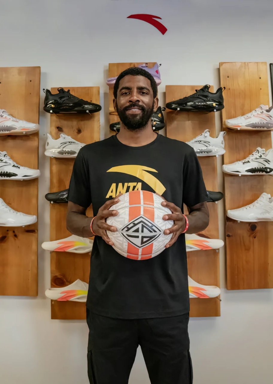 塞尔：巴列卡诺主场在欧协联时缩小尺寸，但对皇马时并未恢复（塞尔电台：巴列卡诺为欧协联缩小主场场地，对阵皇马未恢复原尺寸）